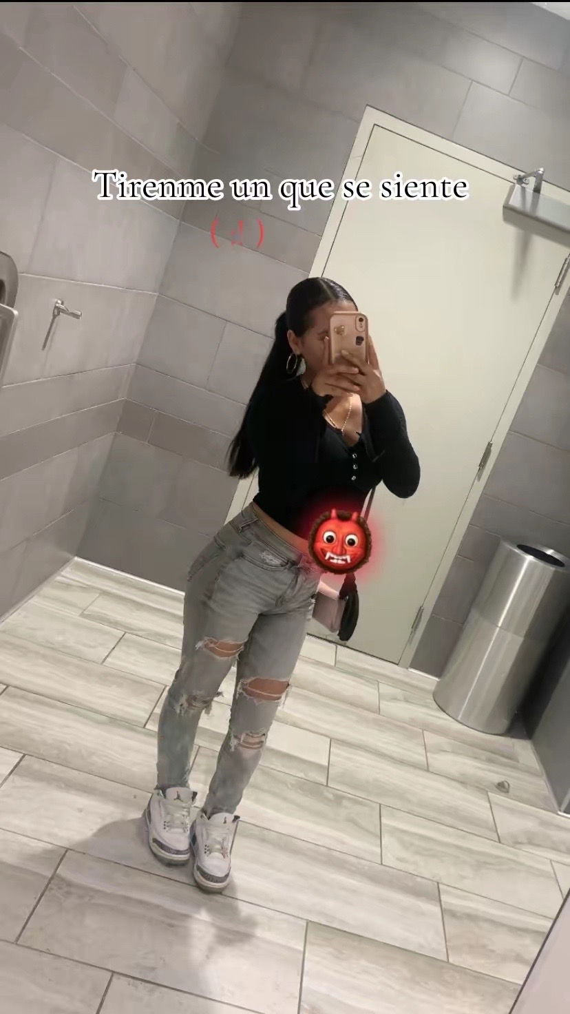 @Jesica_cv