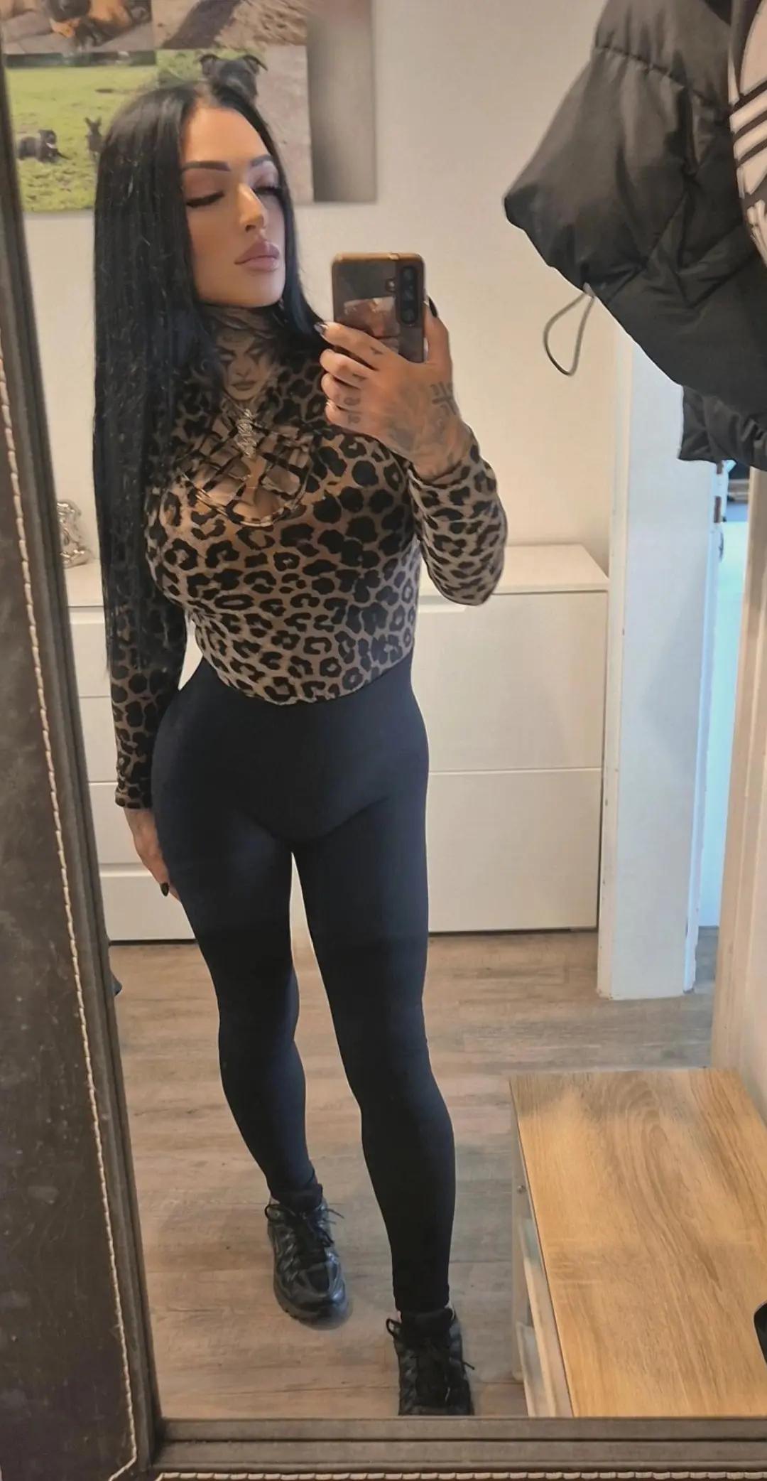 @Beniken93