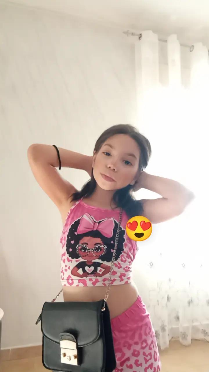 @🦋