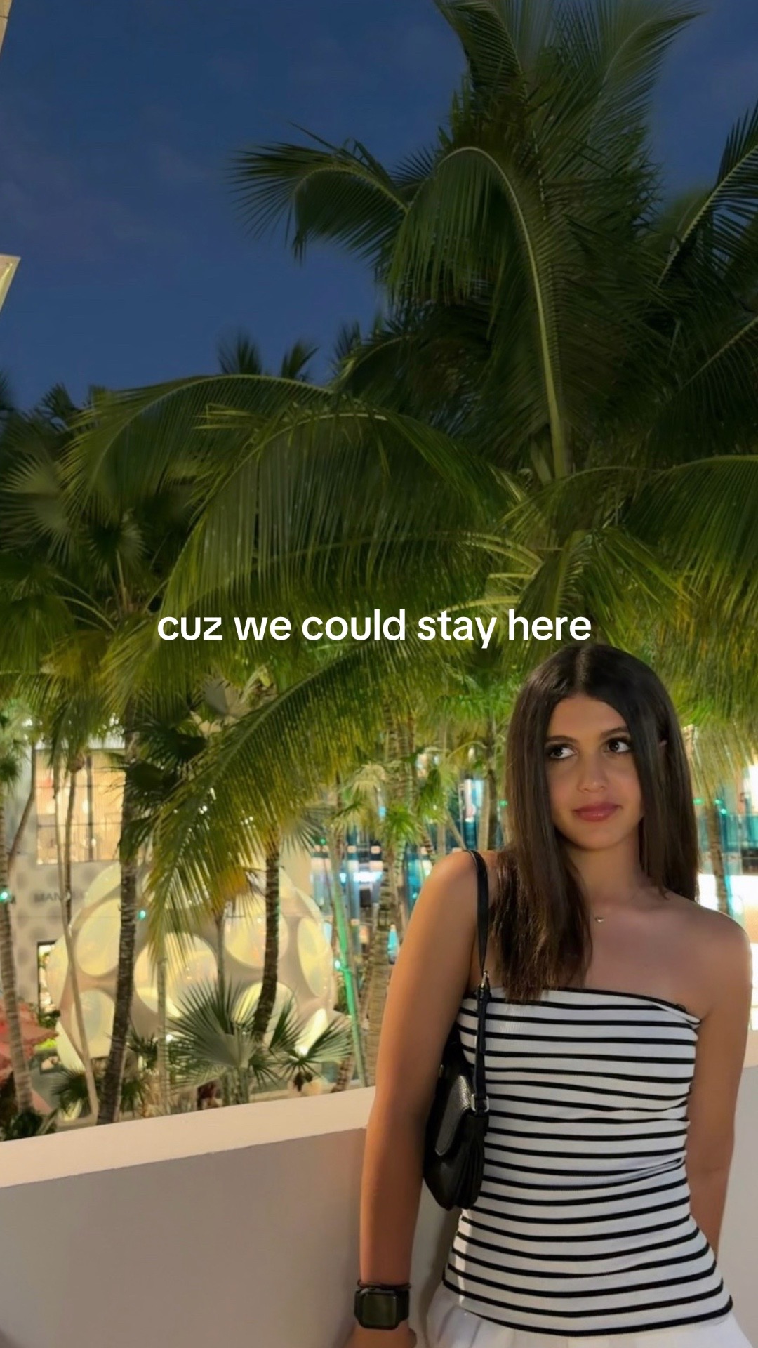 @🍨