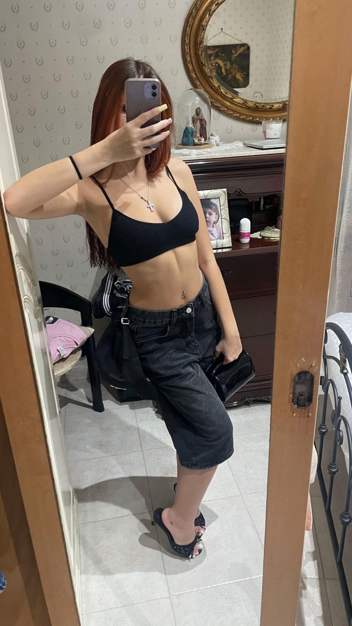 @a red🥰🍒🍒