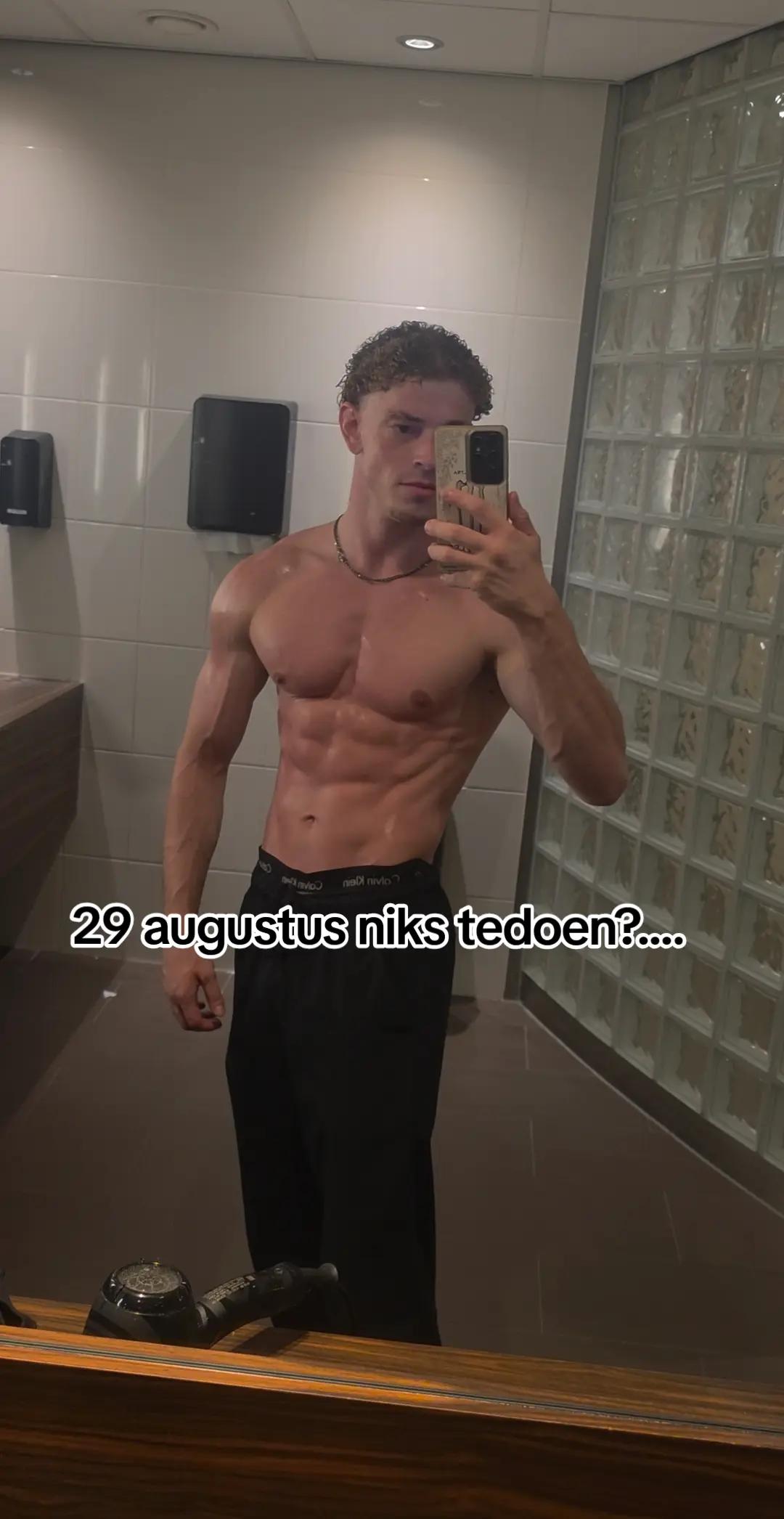 @RickyBuffeltje🌴🌴🌴
