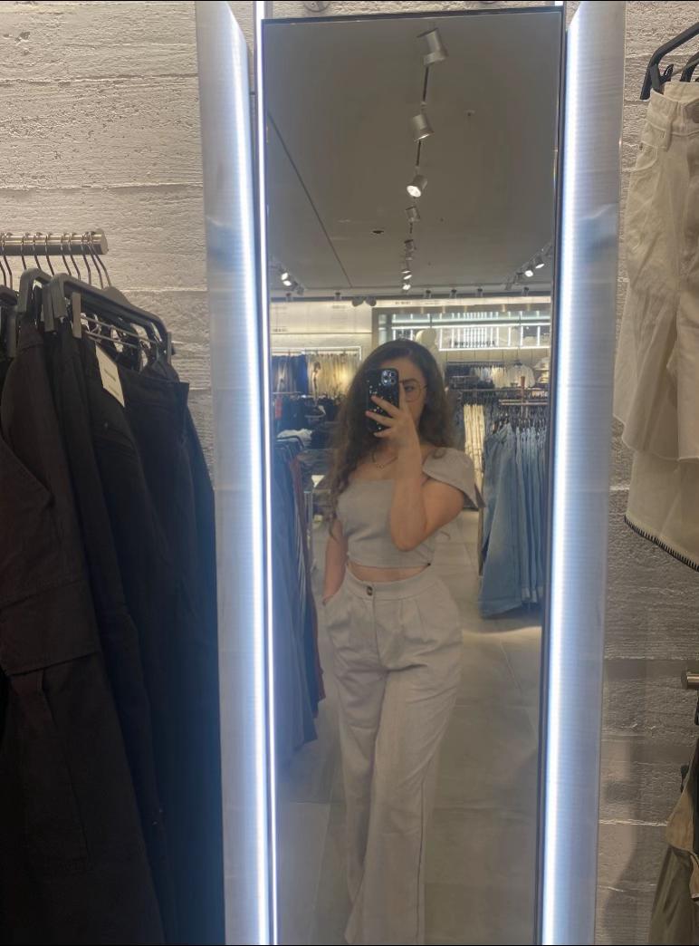 @Ana🥰