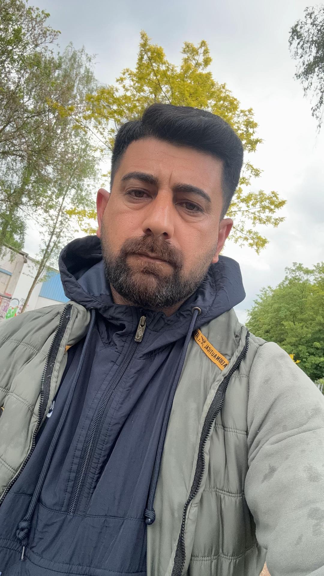 @Salh Hussain🇩🇪