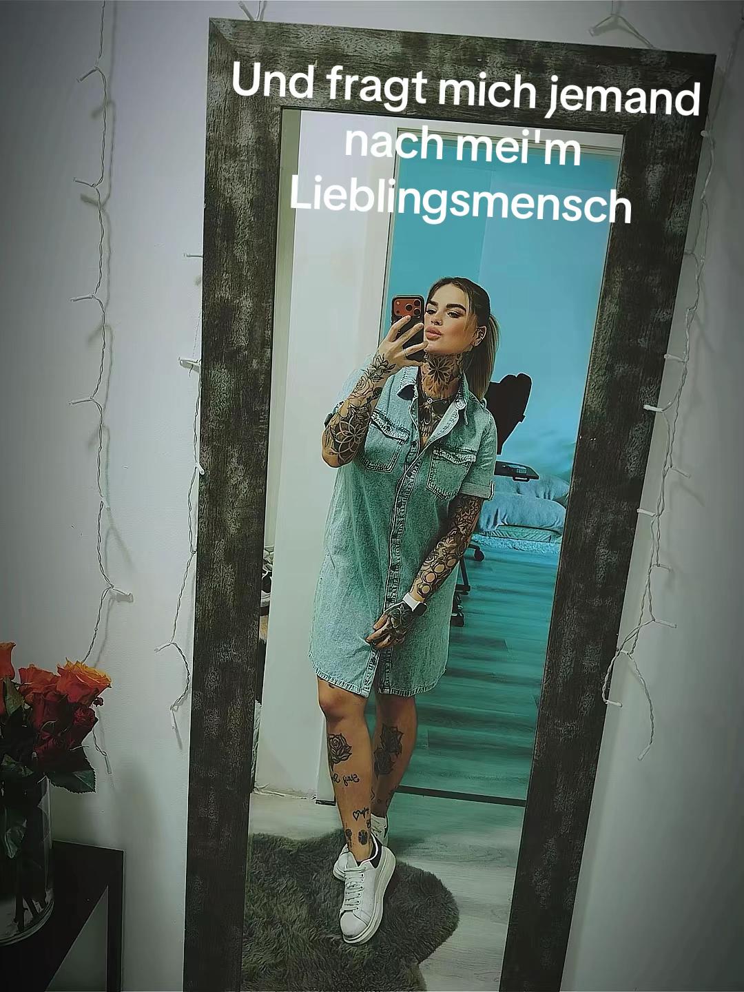 @Lealein24