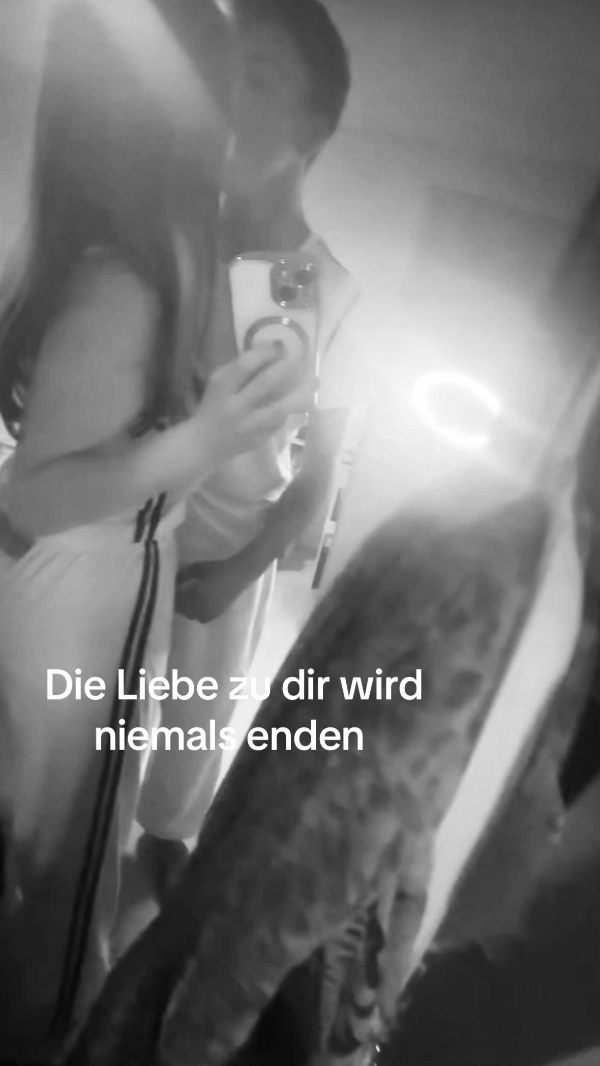 @Emelie