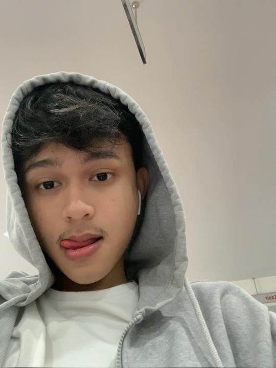 @riskisiregar