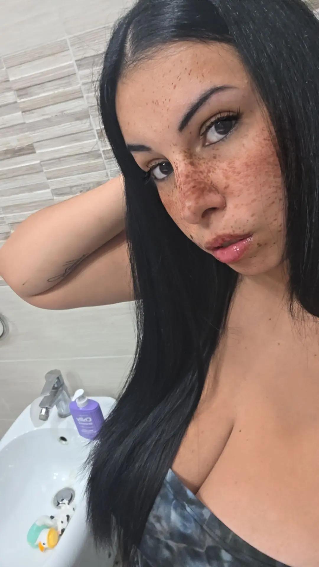 @👽