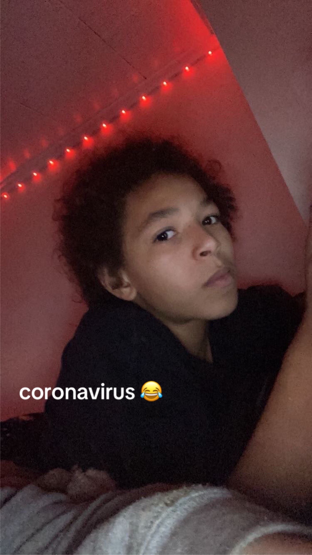 @-_-