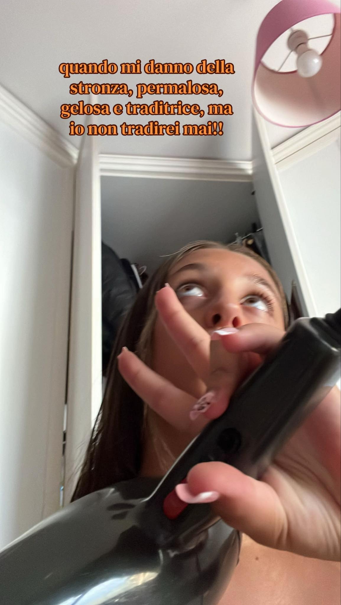 @𝓝𝓲𝓬𝓸𝓵𝓮