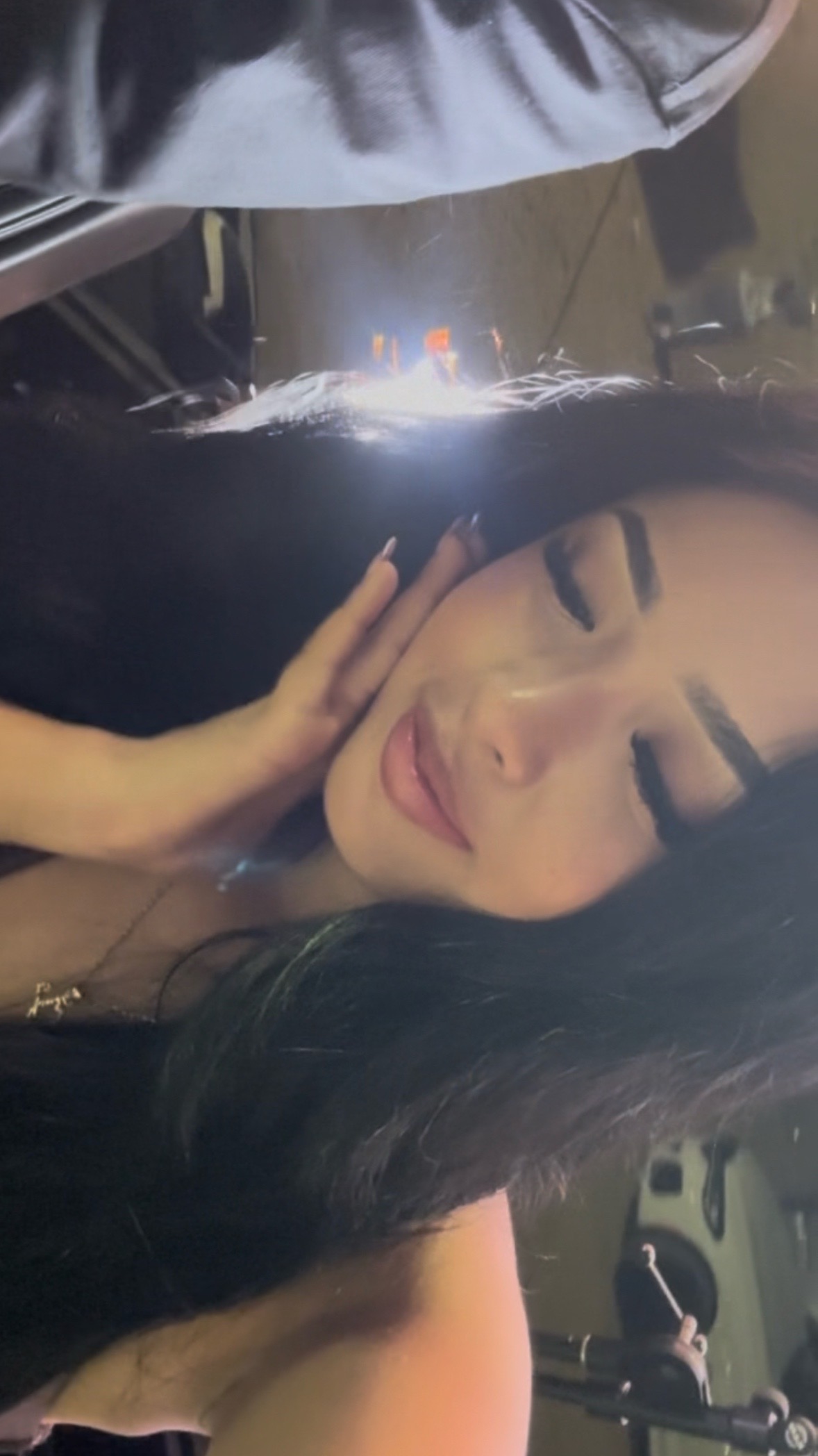 @𝐋.𝐑