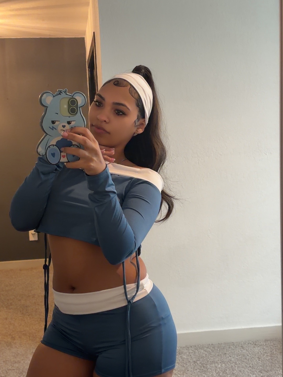 @triciaj
