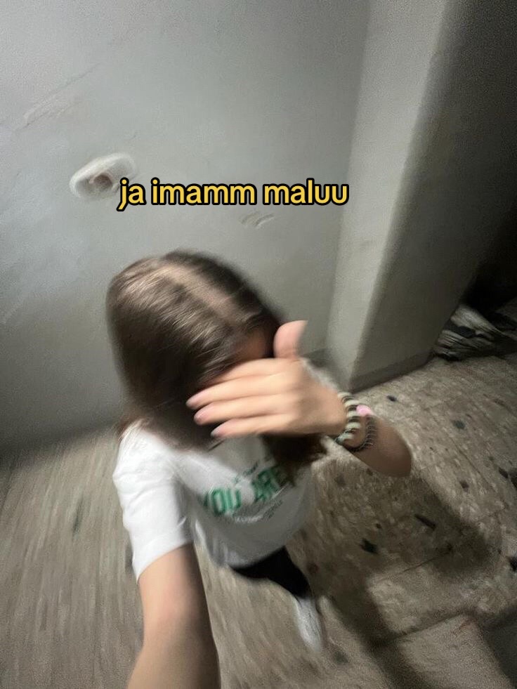 @🦦