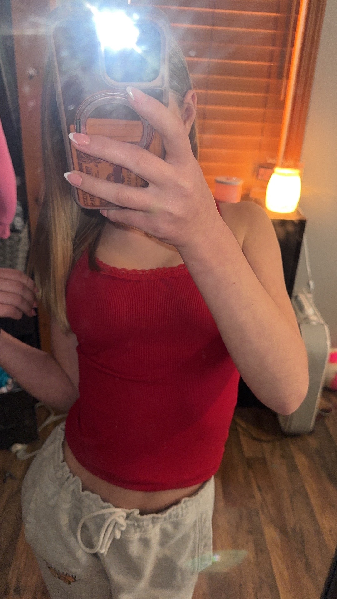 @urmom.com719