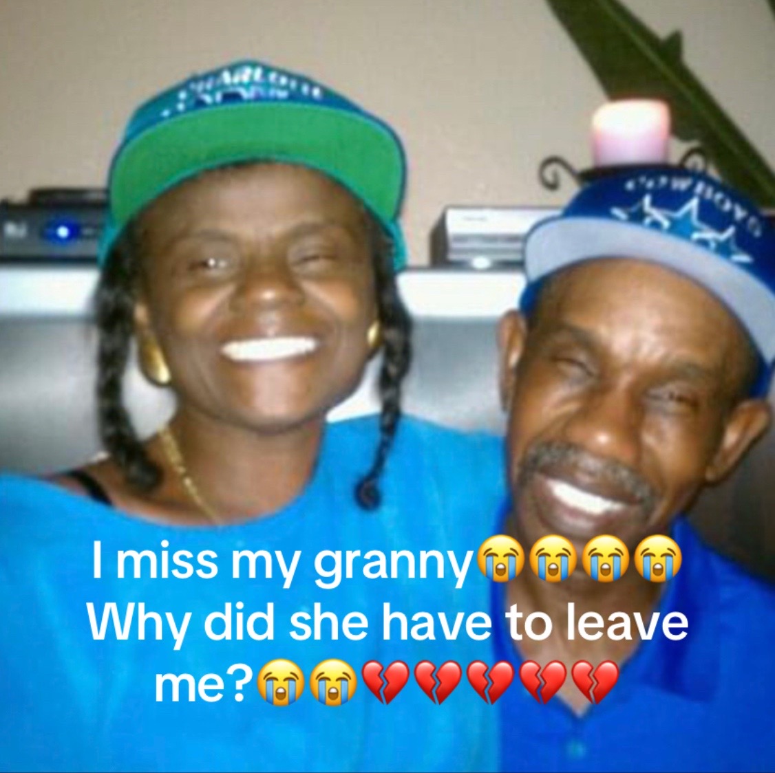 @👩🏾🎤🐐