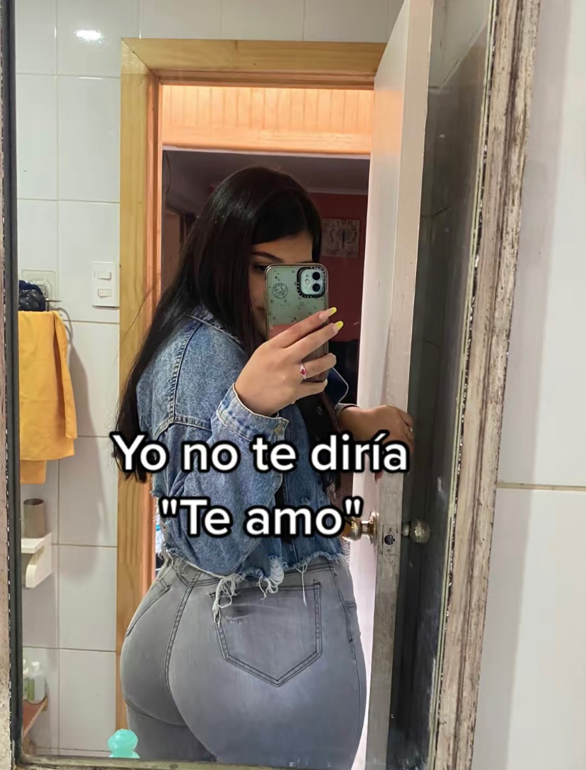 @renata_caceres_17