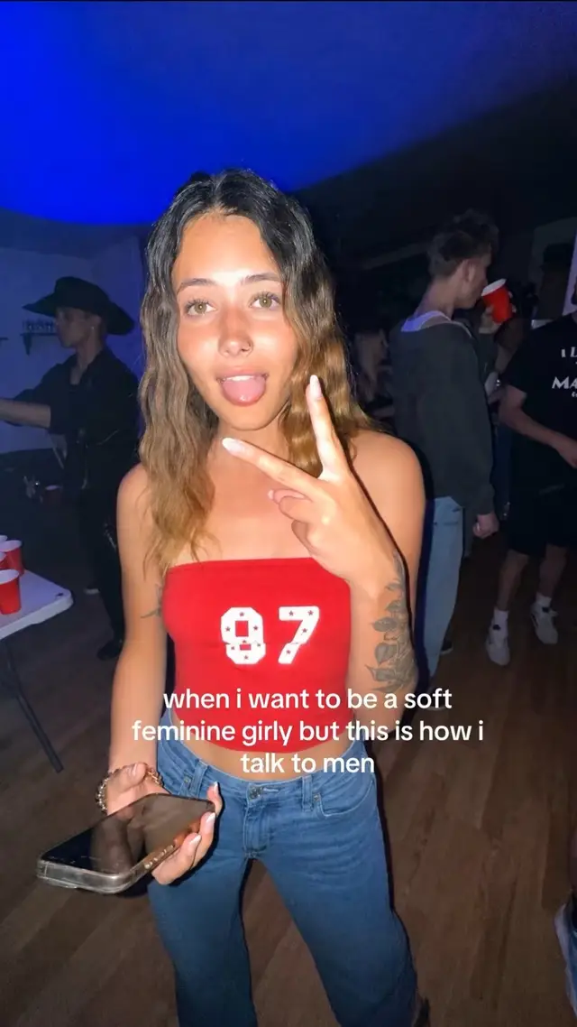 @.kenziemerollin
