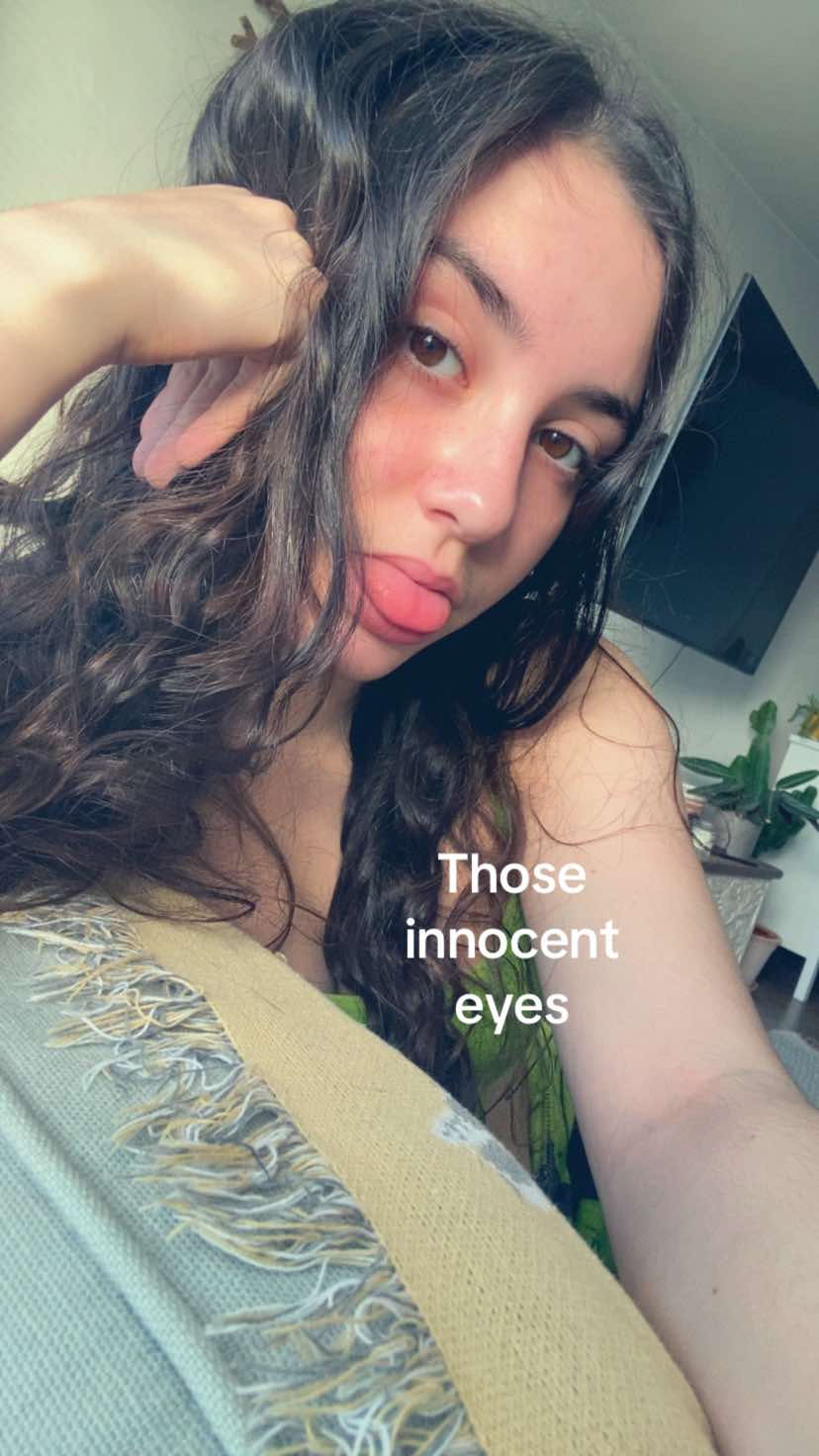 @maisieᥫ᭡.