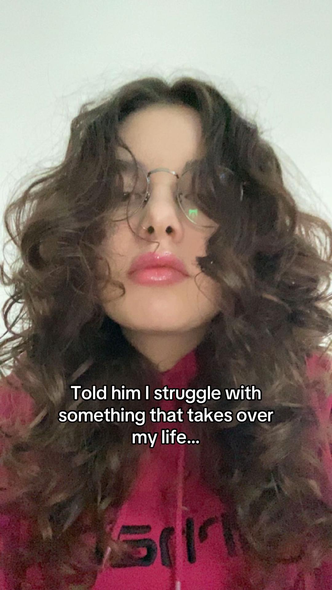 @Lara<3