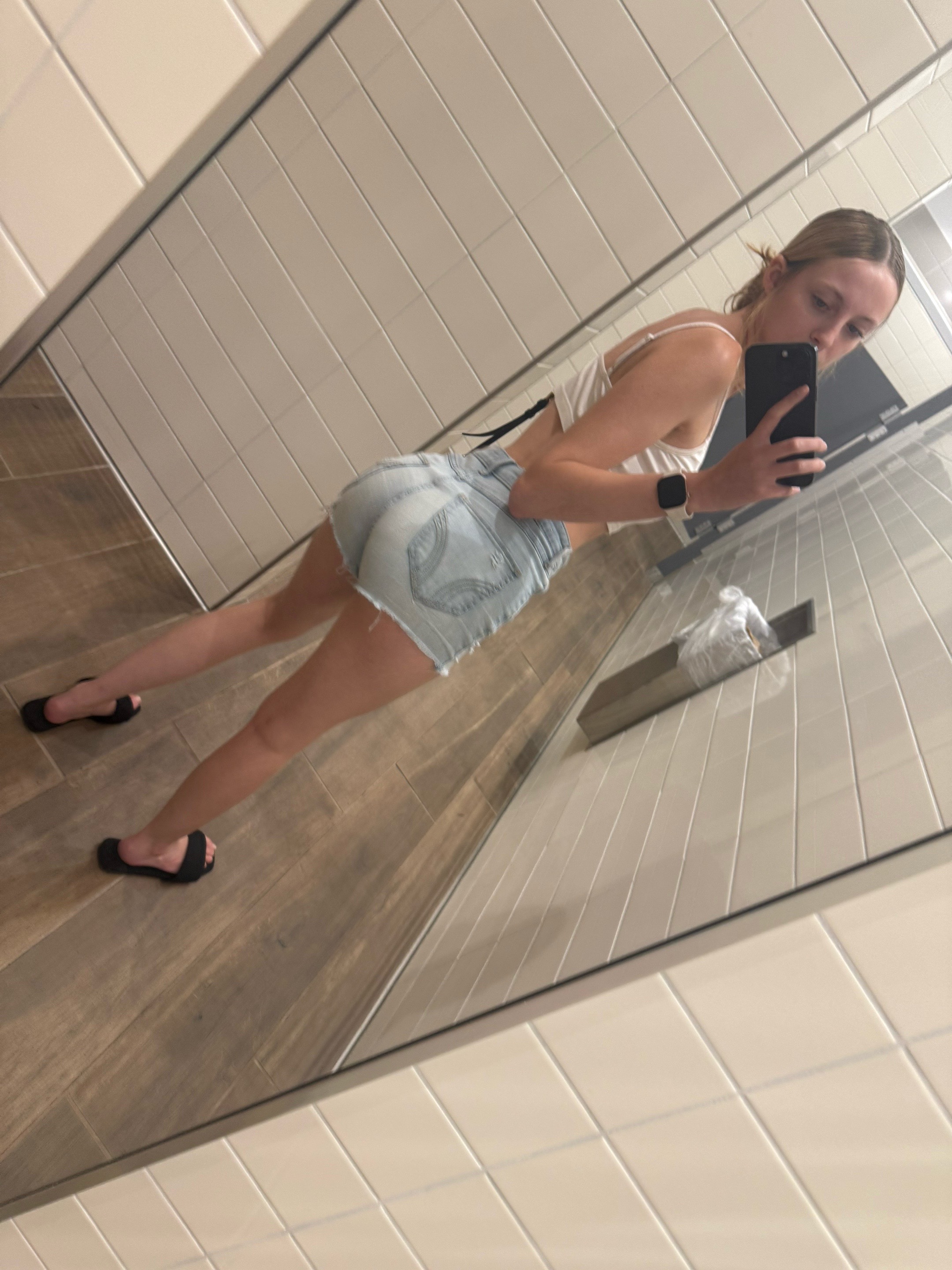 @kyy💋