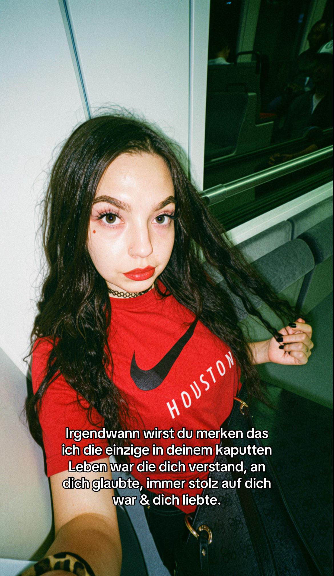 @NATASCHA🖤🍃