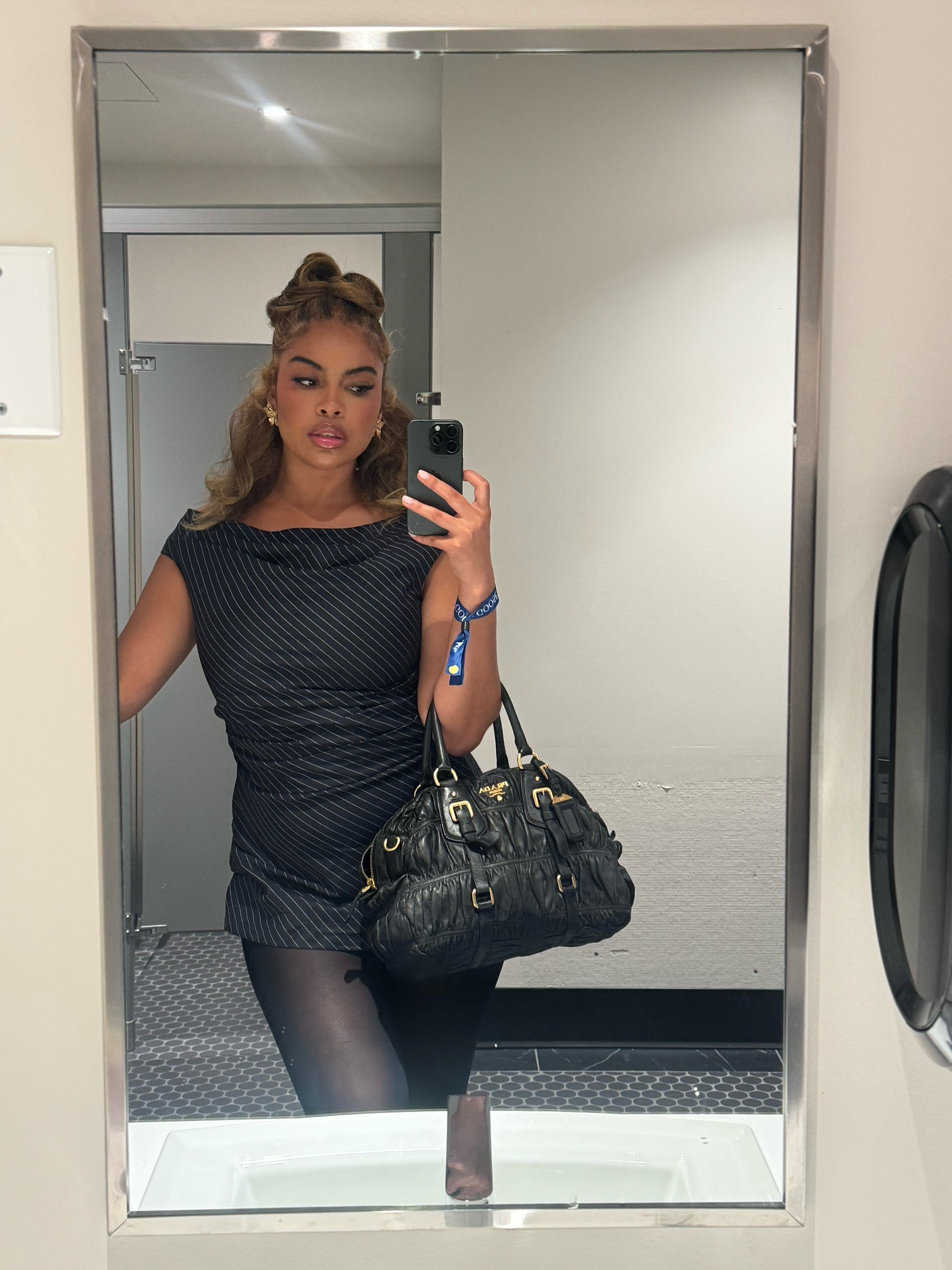 @dreamgirl1of1