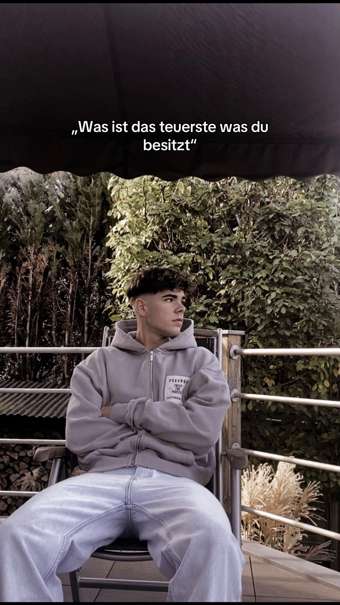 @Jannik📲