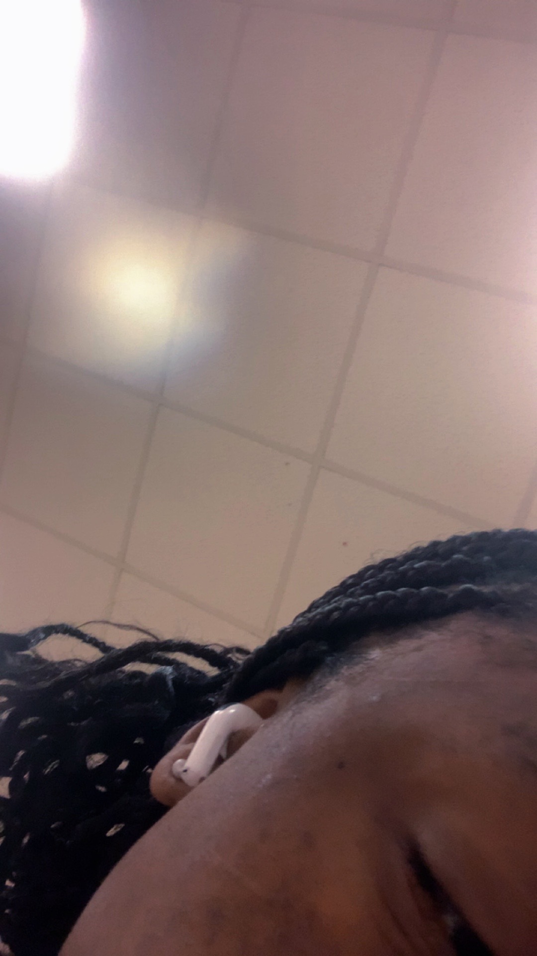 @arandombrownskinchick_
