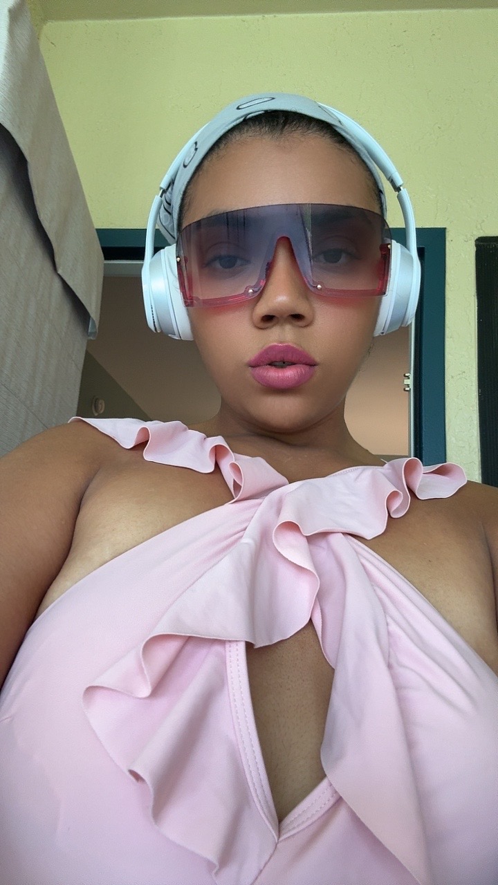 @sheskaanything