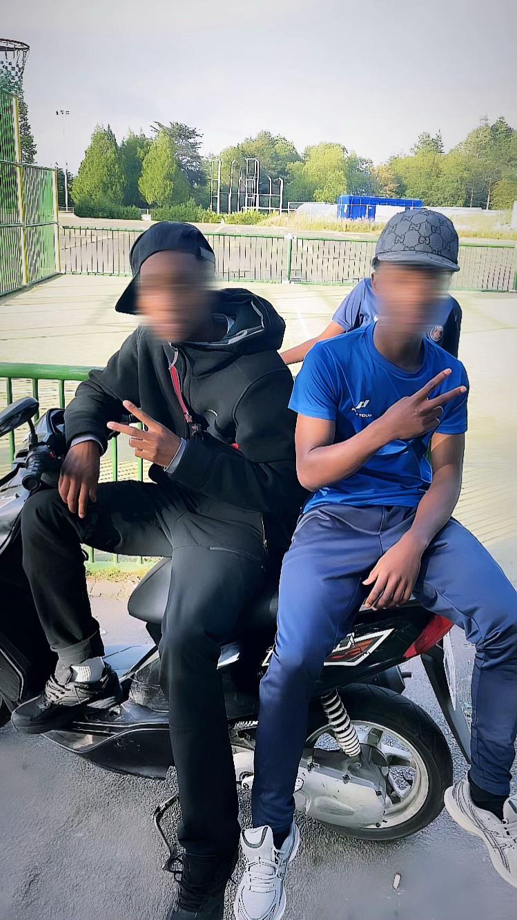 @MN2B🇰🇲