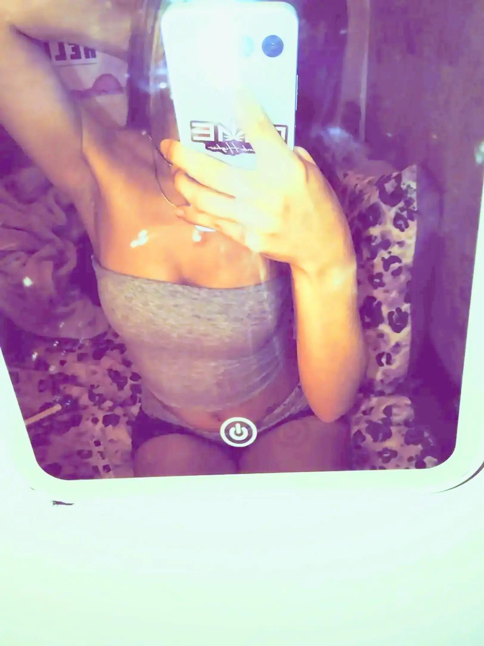 @...