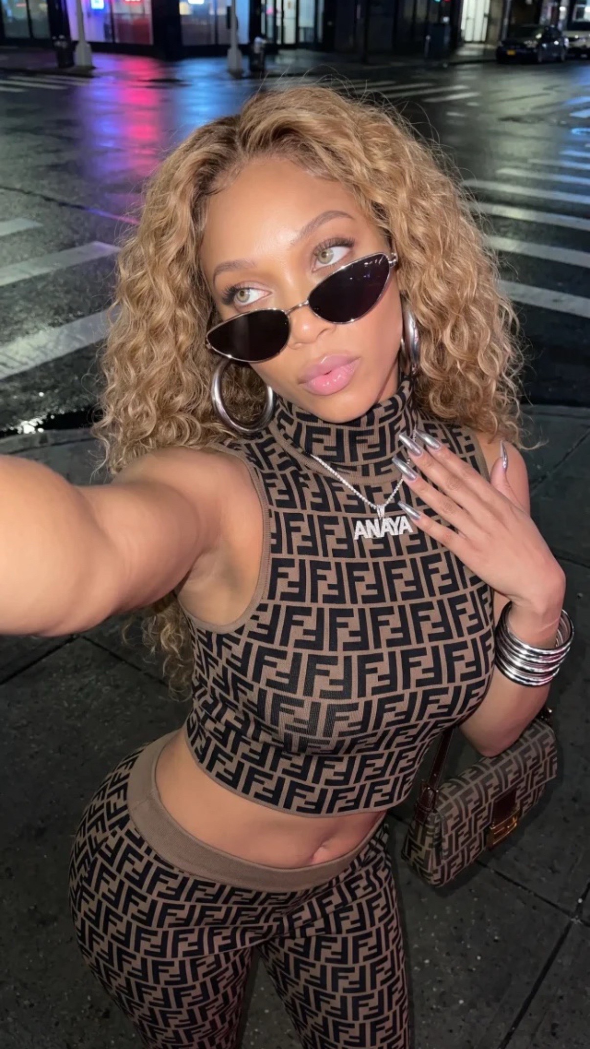 @anayainfluences