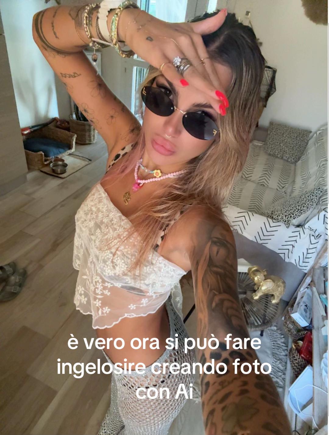 @Amorosa_aurora