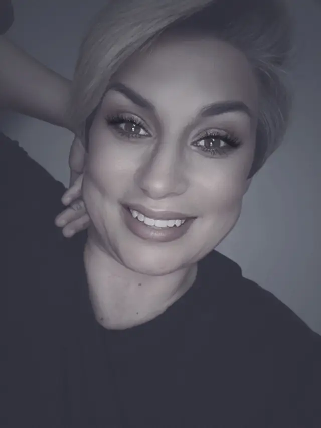 @EyeCandiXoX