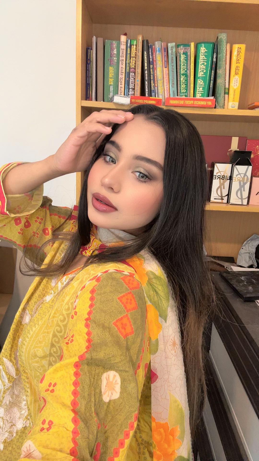 @Eyana Khan