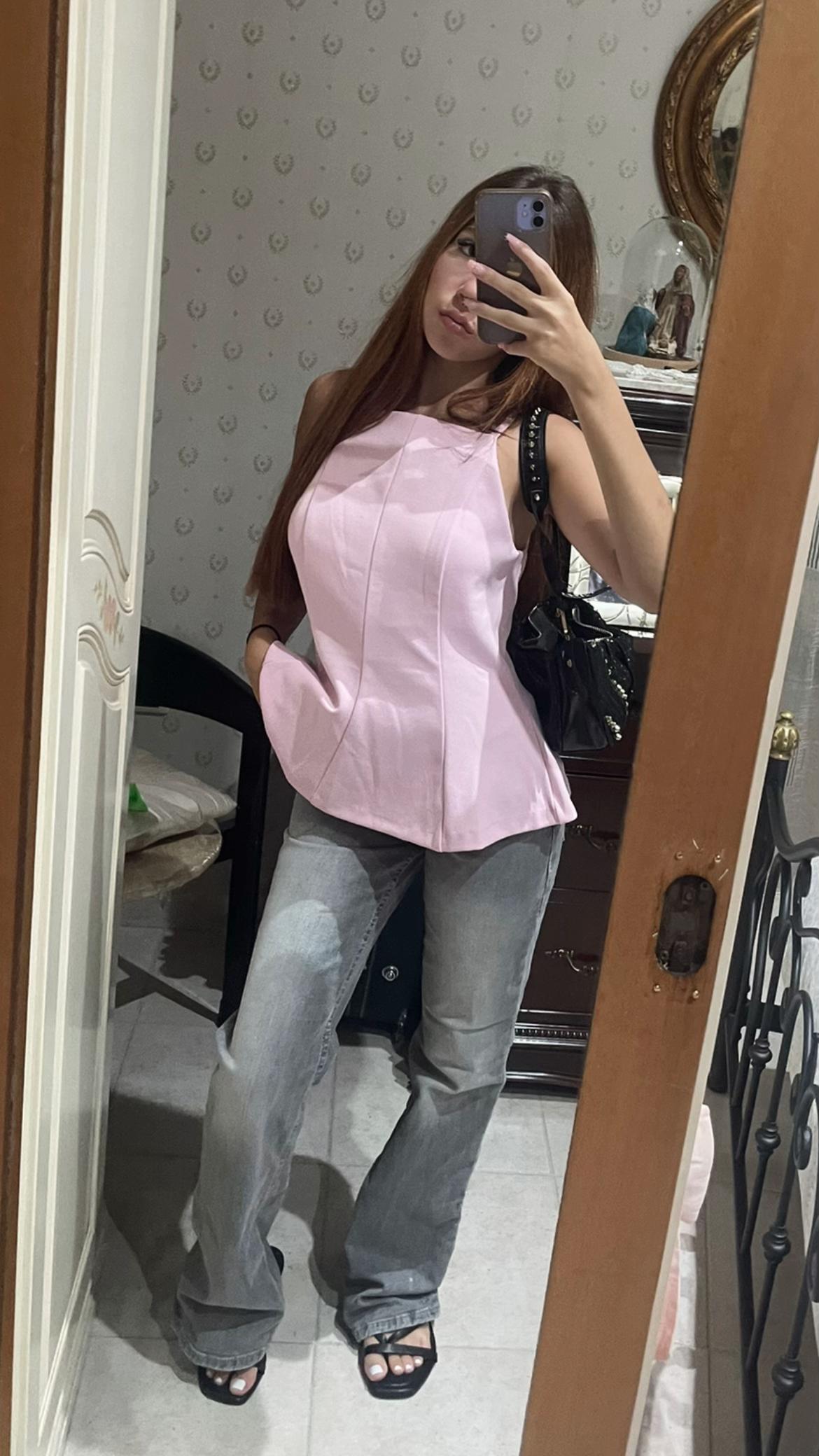 @a red🥰🍒🍒