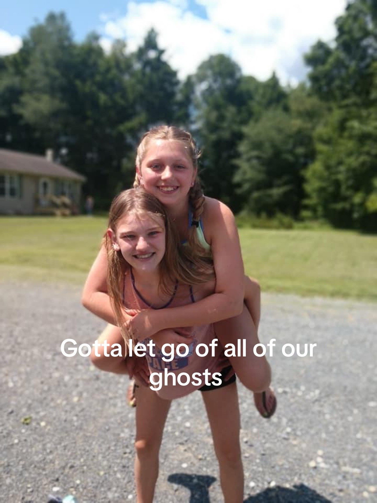 @stephaniehoutz