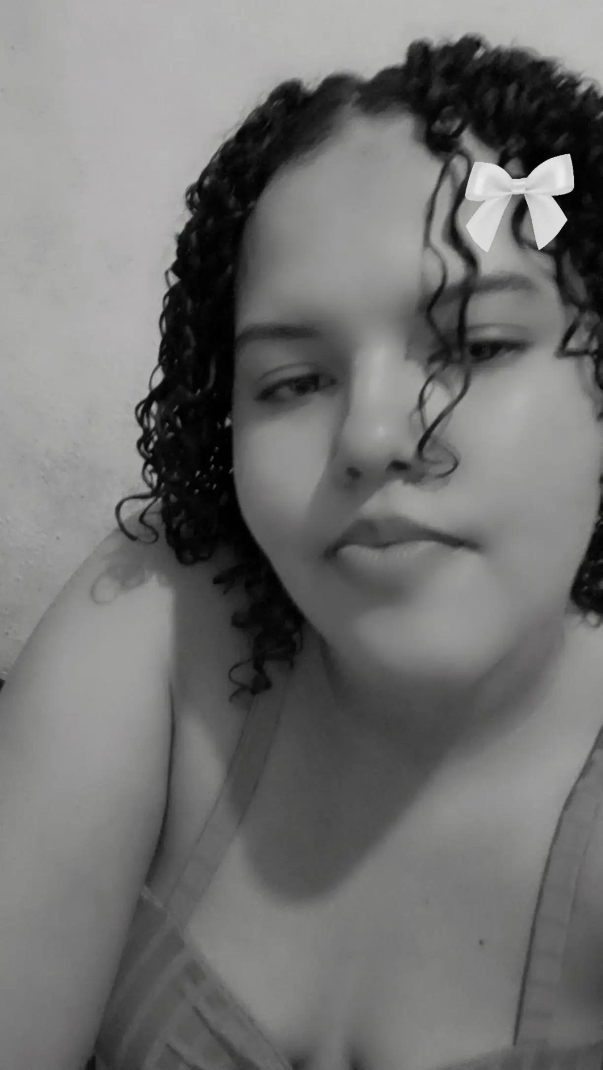 @Emilly Maria