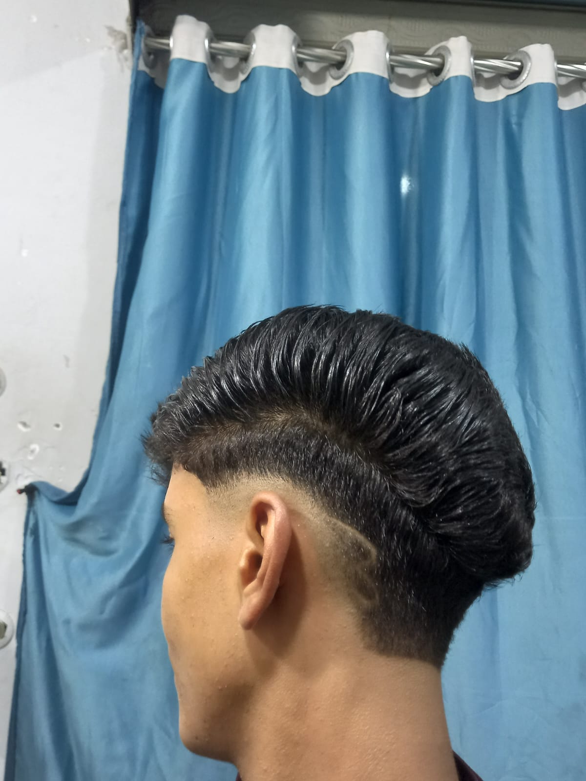 @الـزعـيـم ✂️