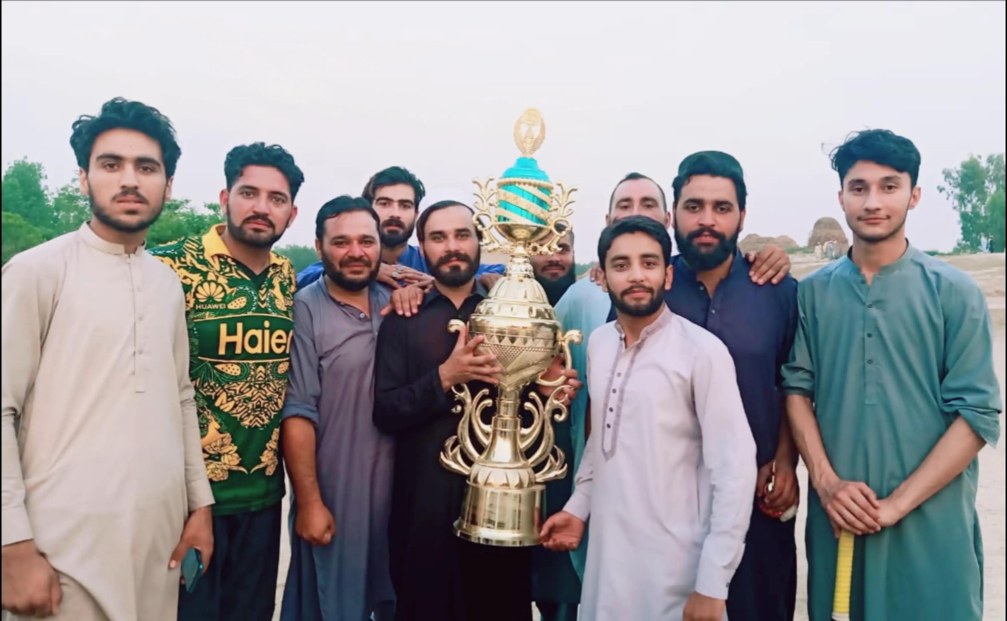 @AamiR IqbaL🇵🇰🇦🇿