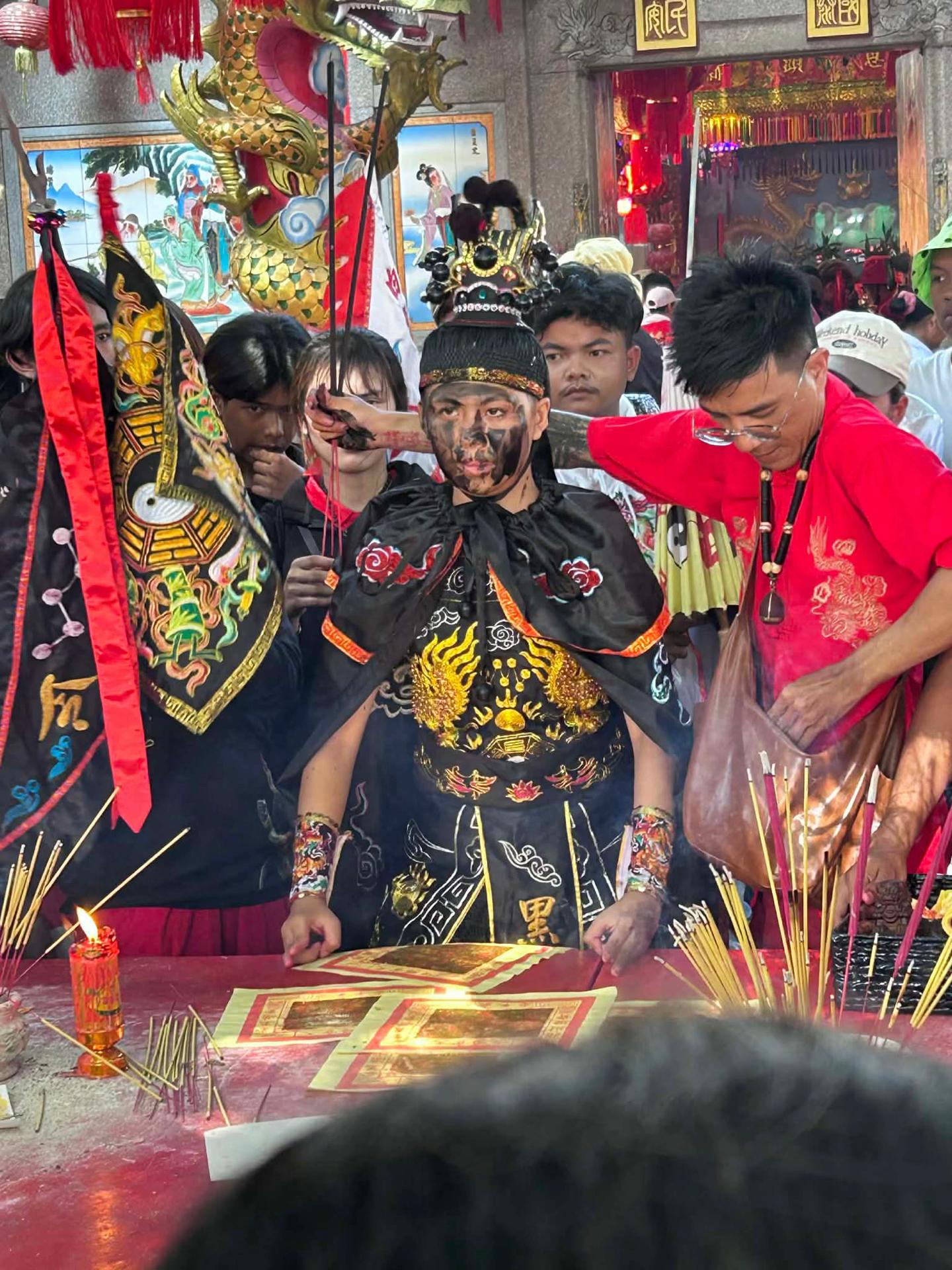 @ប្រដាប់ស្រឡាញ់🤨