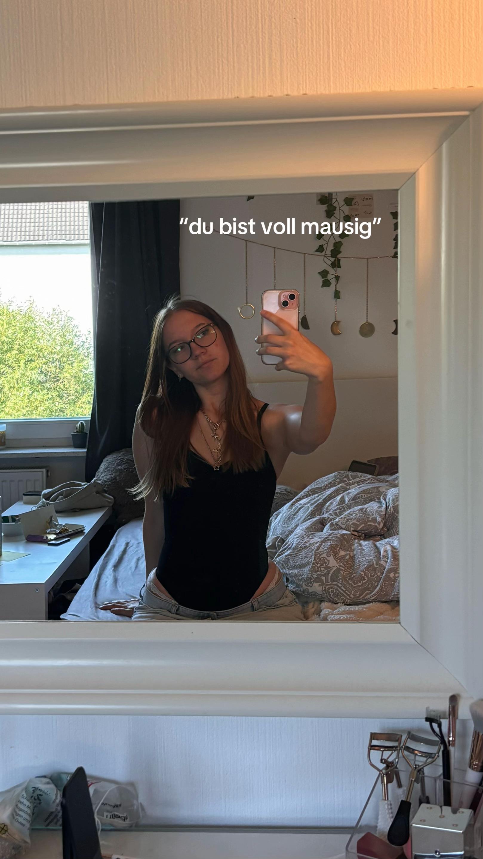 @𝐞𝗺𝗺𝐢