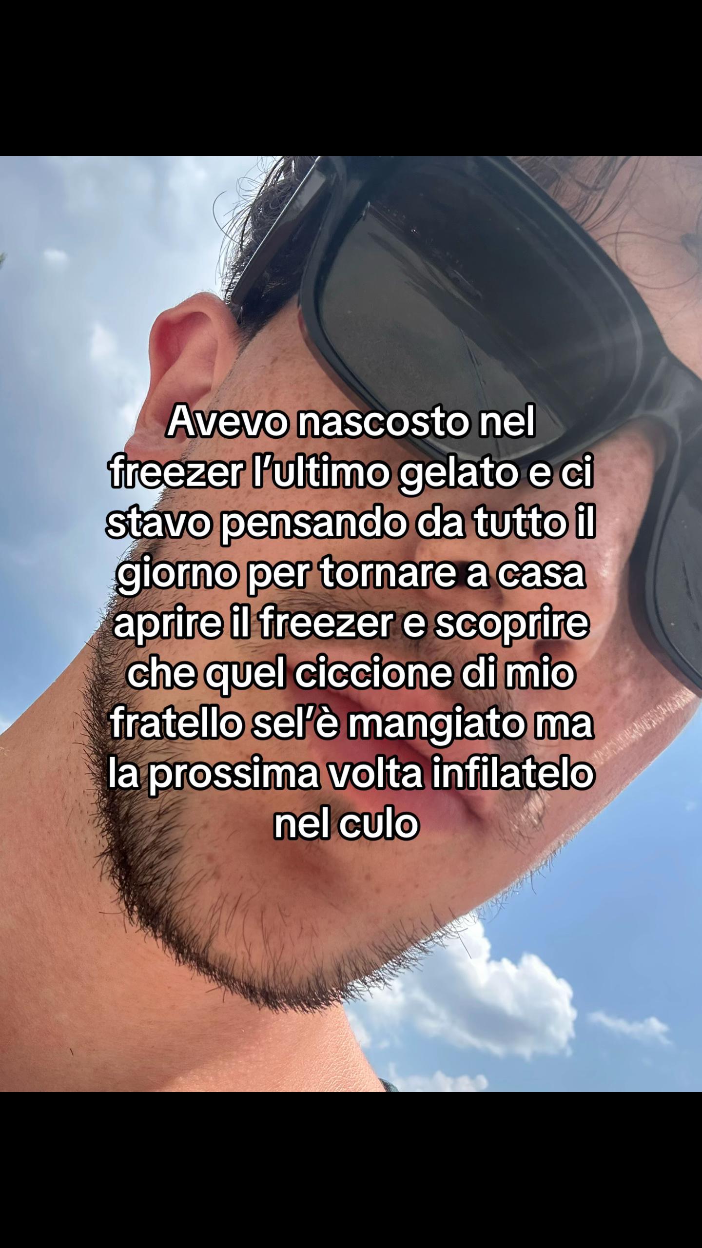 @axomirt