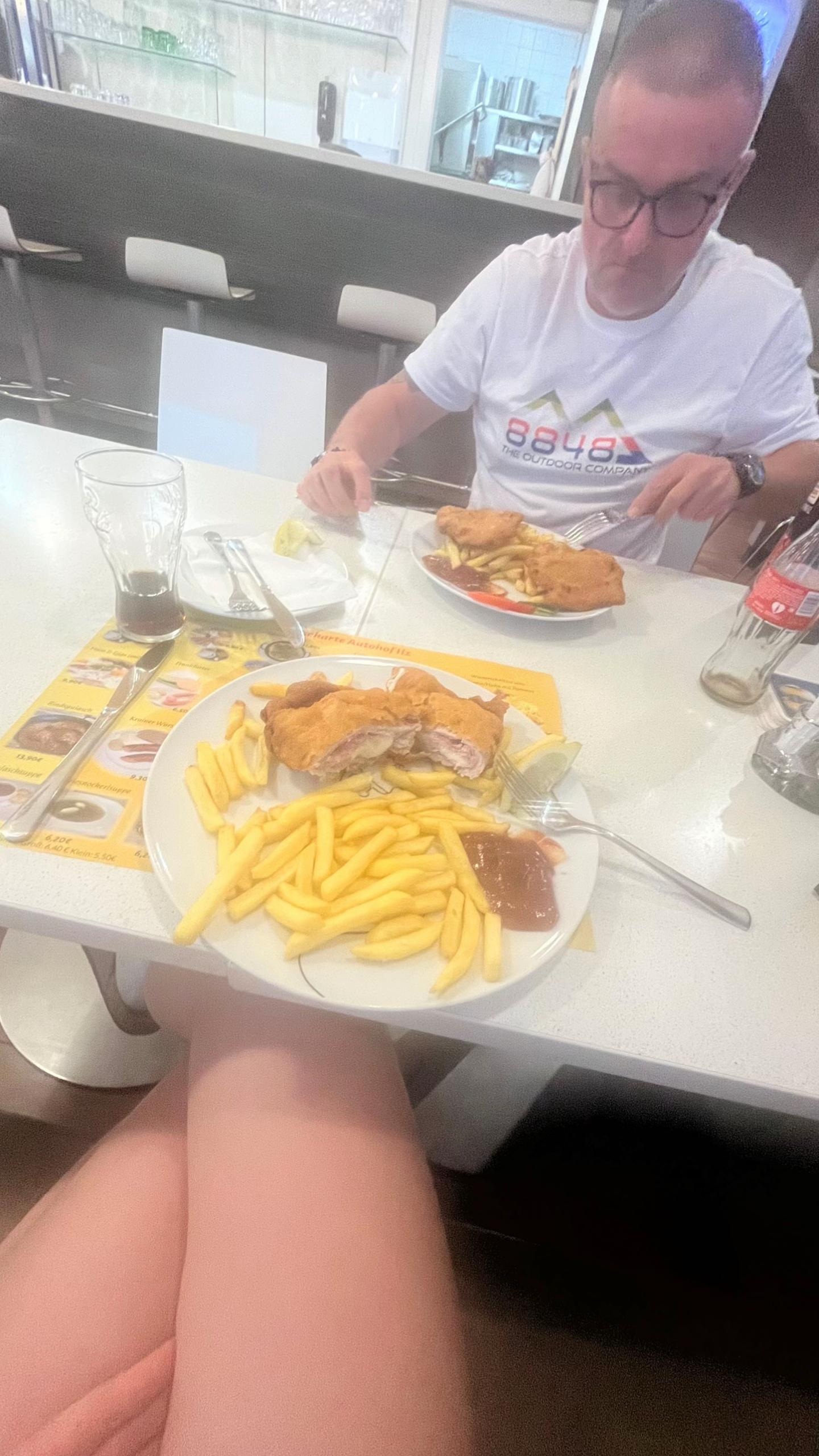 @𝐻𝑎𝑛𝑛𝑎