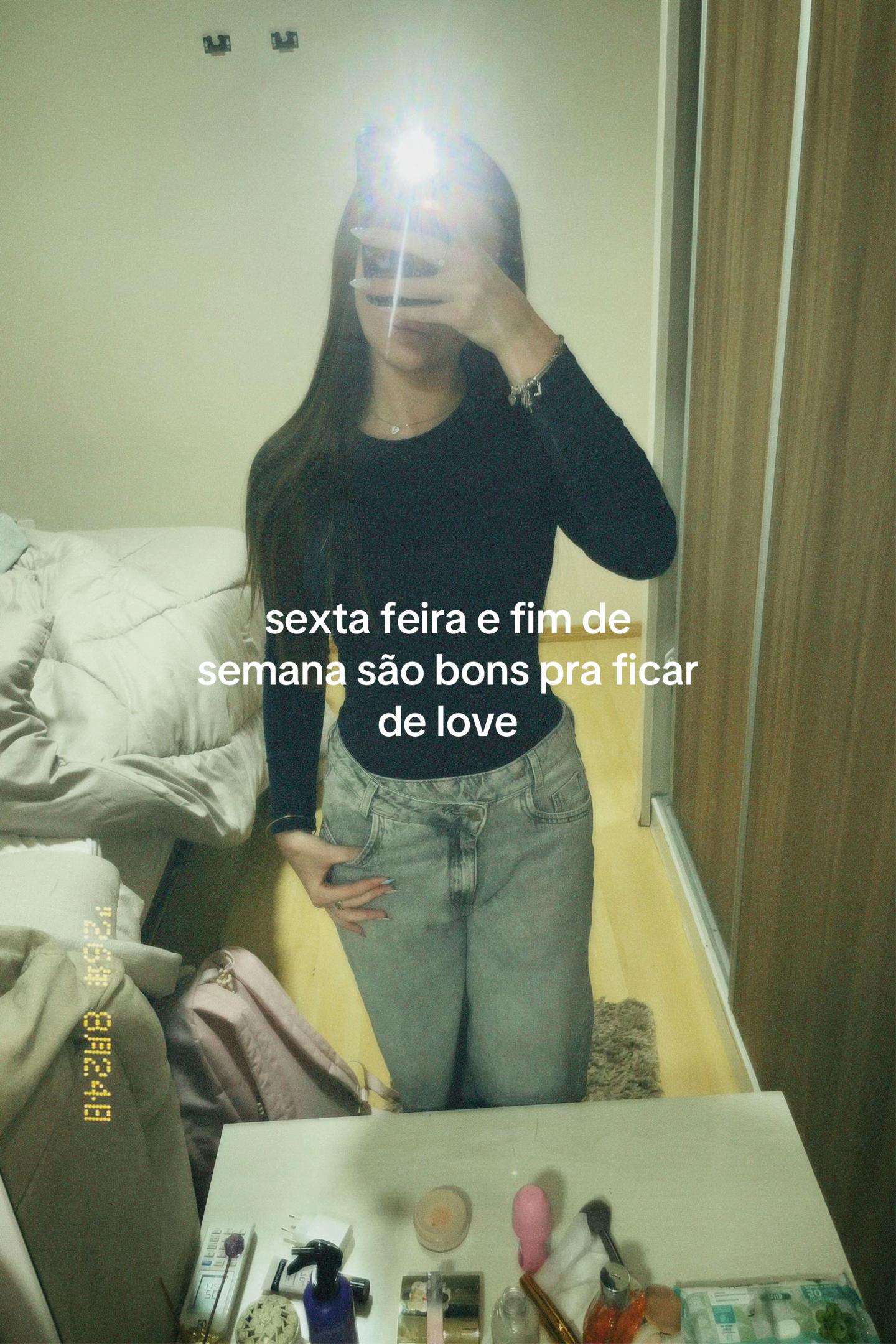 @lauraa