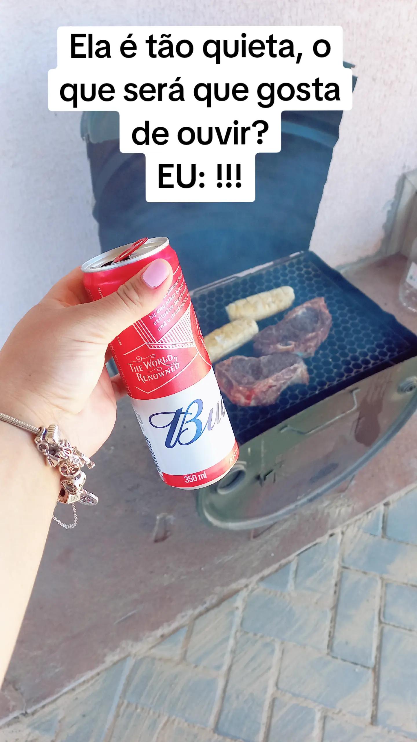 @Rafaela Rolin de Moura