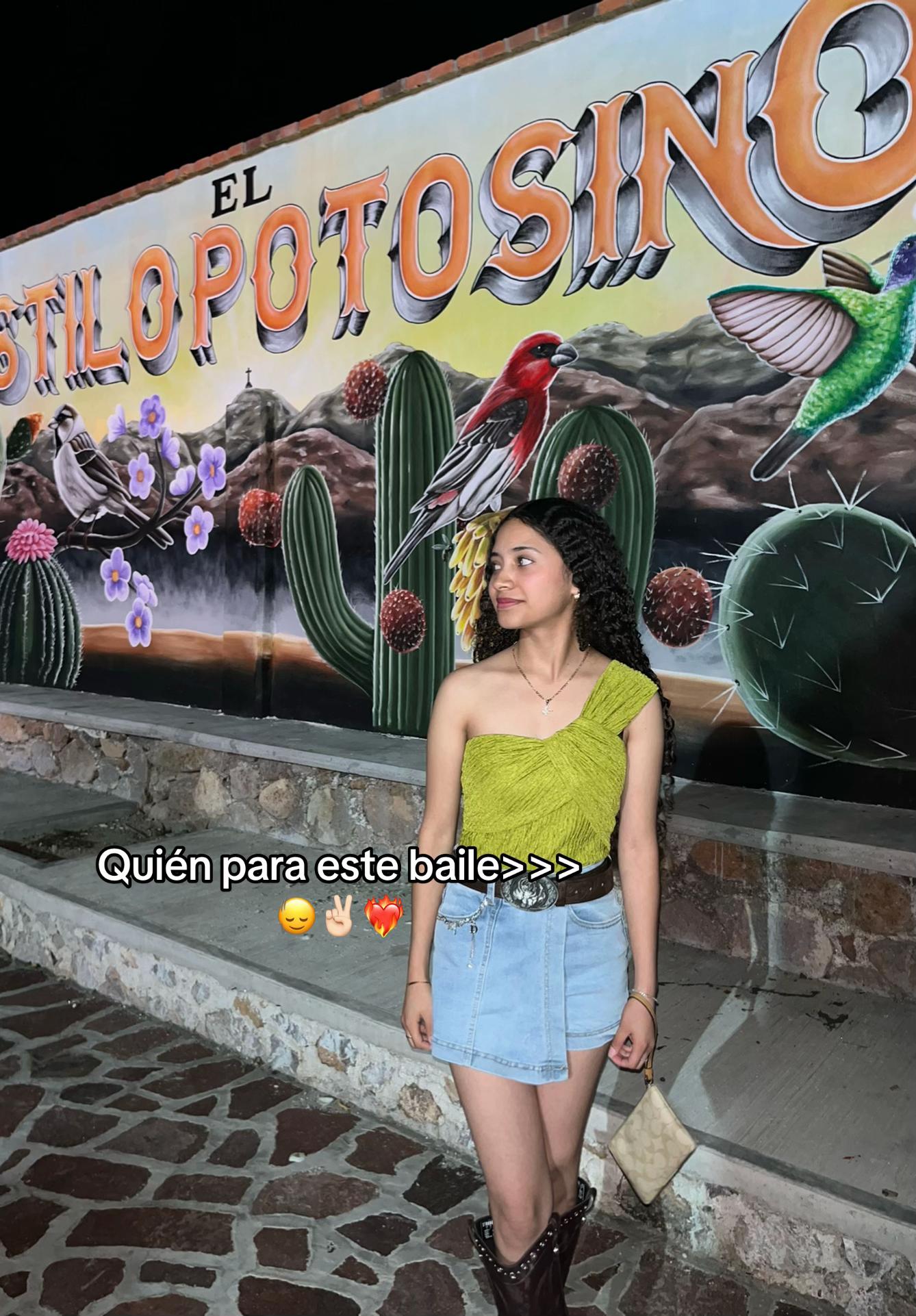 @Chinaaᥫ᭡