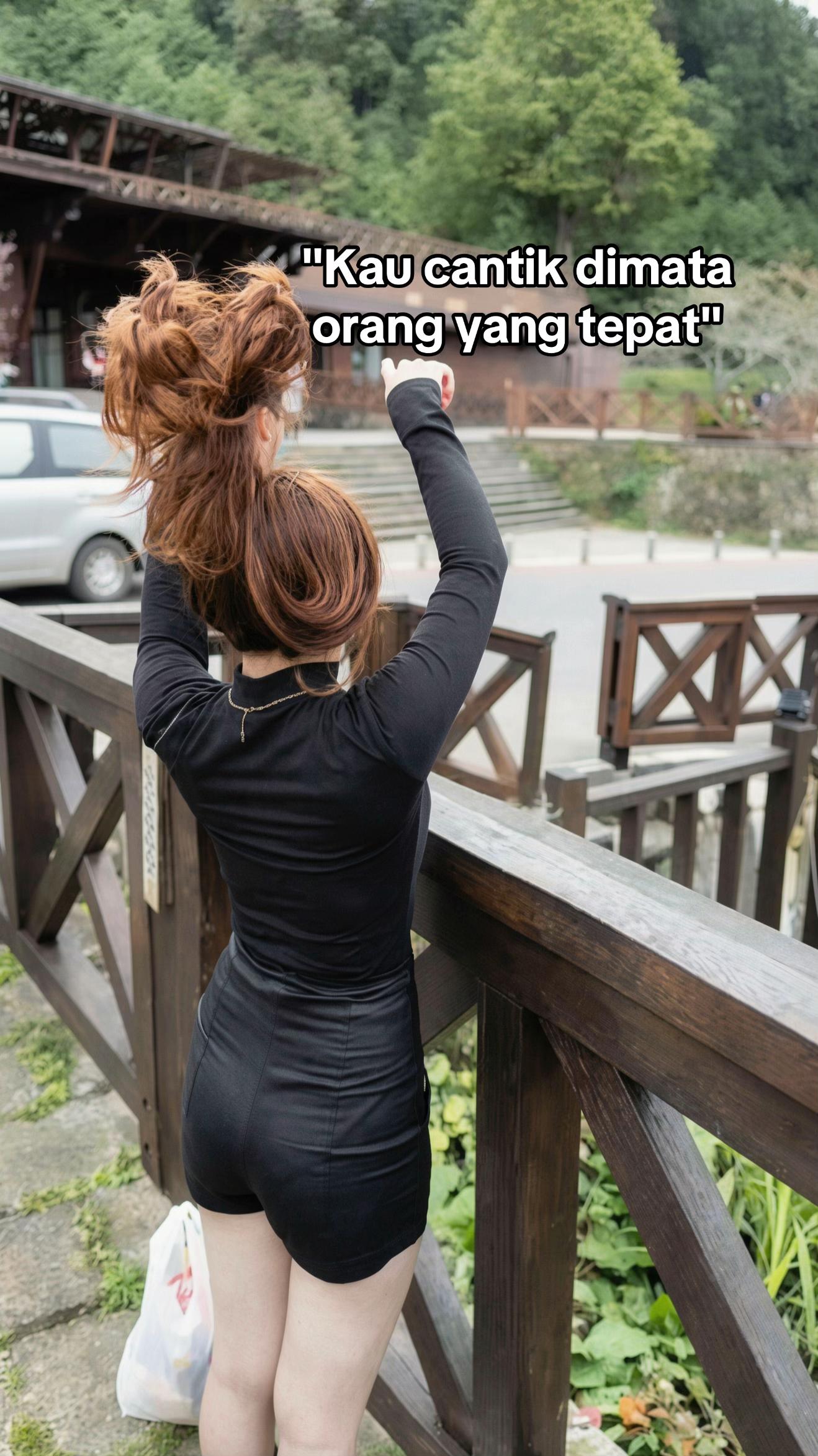 @Sephia