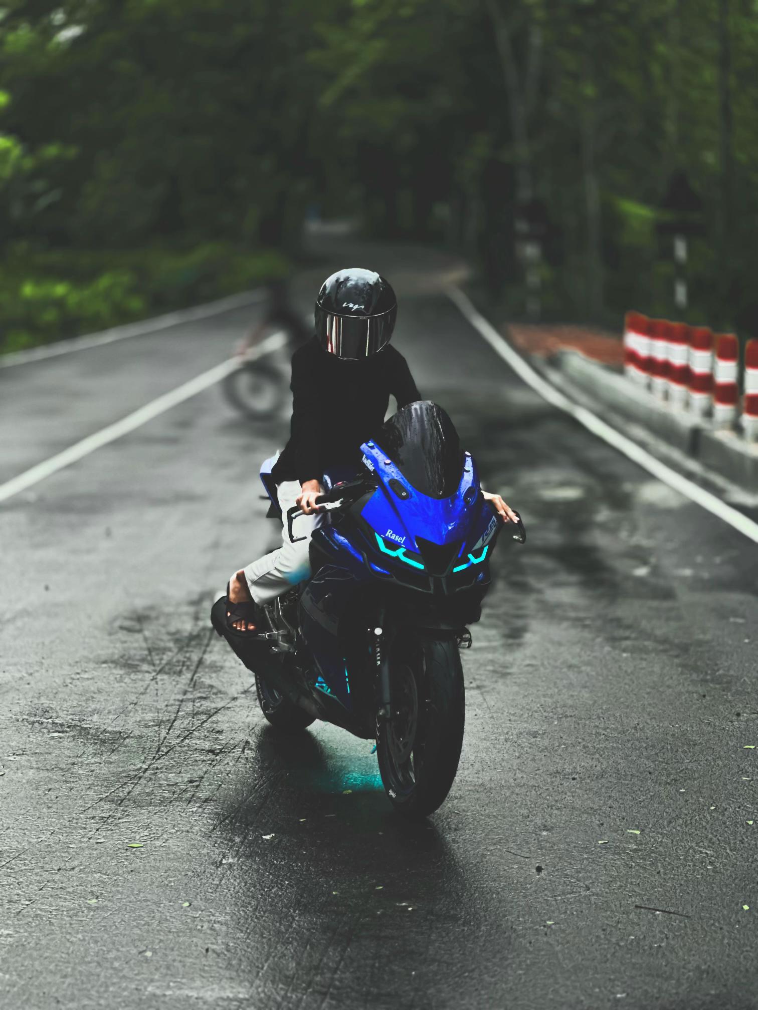 @_𝐑𝐚𝐬𝐞𝐥 _𝐫𝐢𝐝𝐞𝐫_