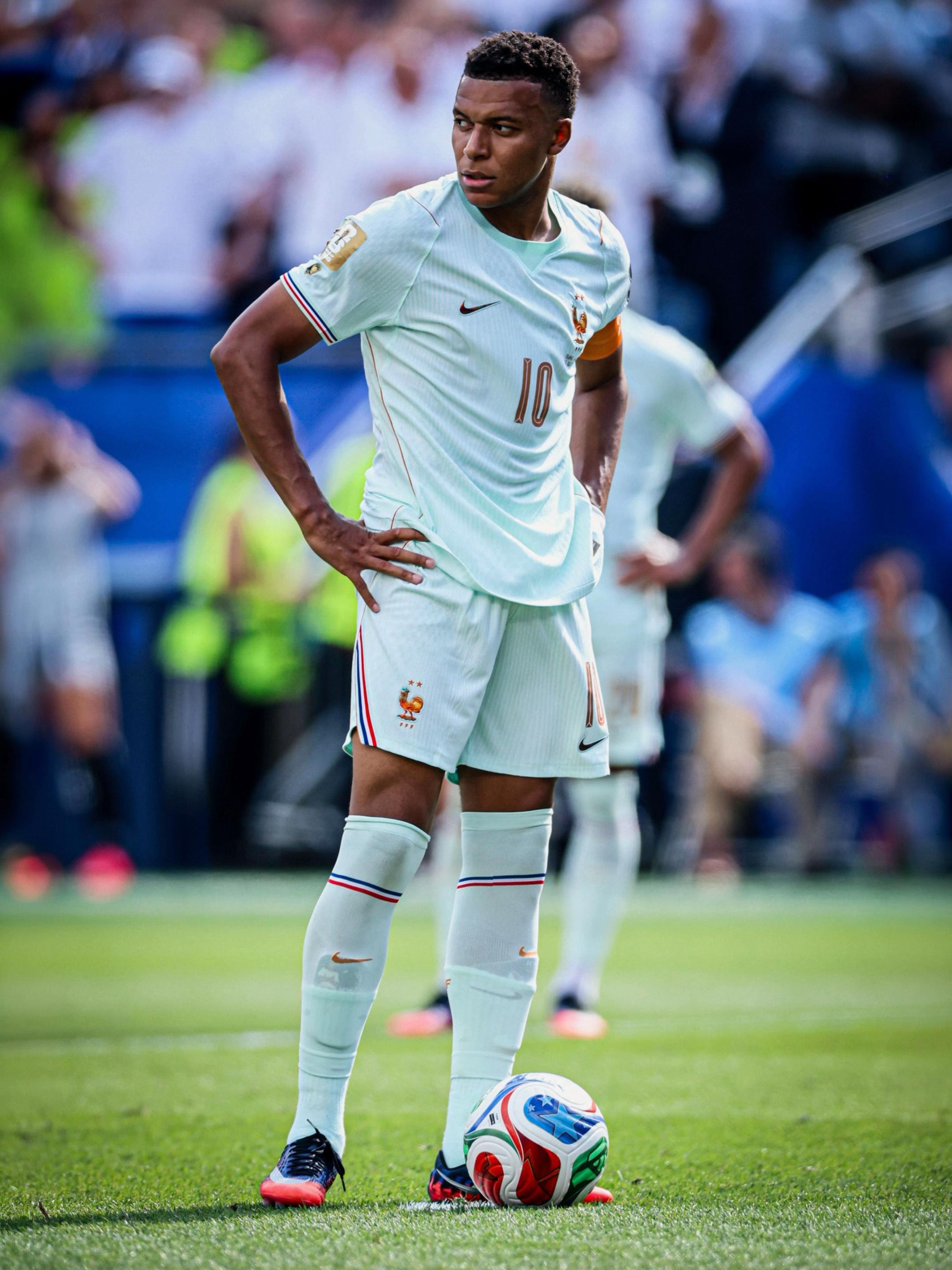 @Footballer Fits